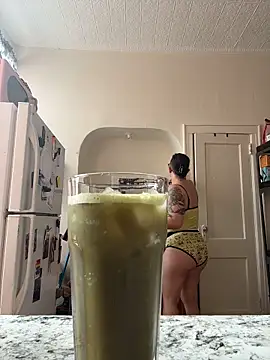 quinnmariexo online show from April 2026 04:03:01 PM