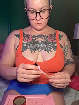 quinnmariexo online show from June 2026 03:45:01 PM