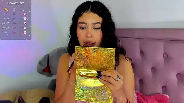 Snapshot of youpinkgirl_ chatting on January 2025 05:30:01 AM youpinkgirl  online show from January 2025 05:30:01 AM