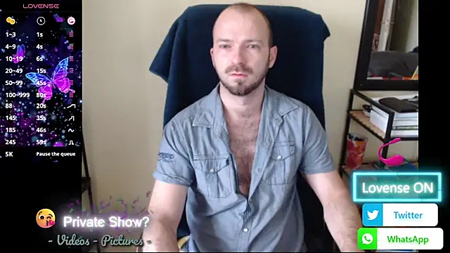Snapshot of RealManHaveHairy chatting on June 2026 04:07:02 AM RealManHaveHairy online show from June 2026 04:07:02 AM