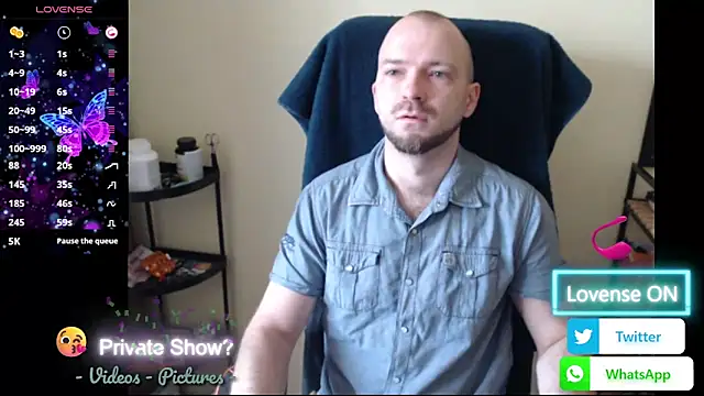 Snapshot of RealManHaveHairy chatting on June 2026 04:19:01 AM RealManHaveHairy online show from June 2026 04:19:01 AM