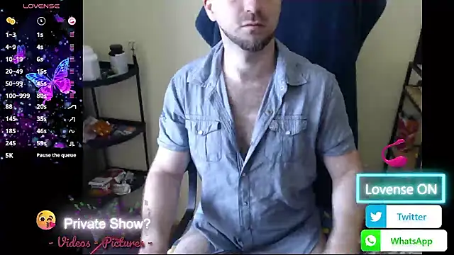 Snapshot of RealManHaveHairy chatting on June 2026 07:03:01 AM RealManHaveHairy online show from June 2026 07:03:01 AM