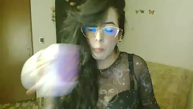 ella peck online show from May 2026 05:03:02 AM