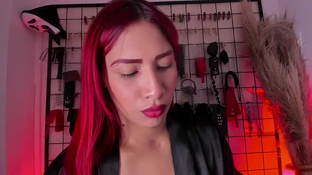 charrlotte quinn online show from November 2025 03:05:02 PM