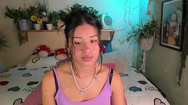 Snapshot of MiaaRose chatting on April 2026 06:20:01 PM MiaaRose online show from April 2026 06:20:01 PM