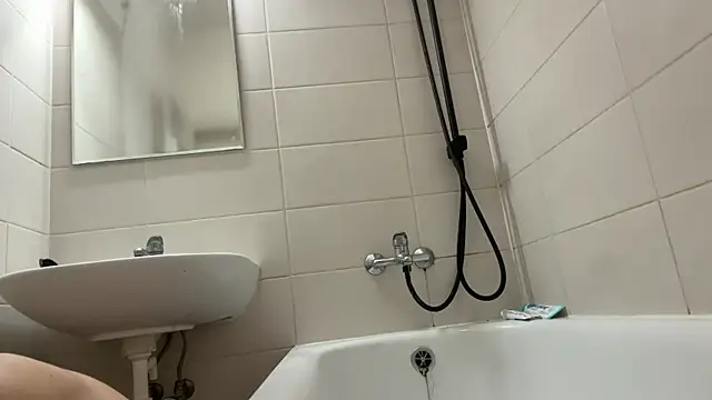 czruz online show from November 2025 08:15:02 AM