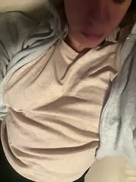 czruz online show from March 2026 03:45:01 PM