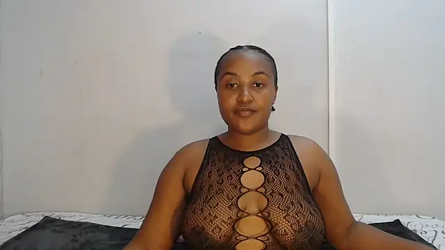 yummydoll97 online show from December 2025 06:39:01 PM