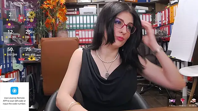 classyladyrellax online show from December 2025 01:40:02 PM