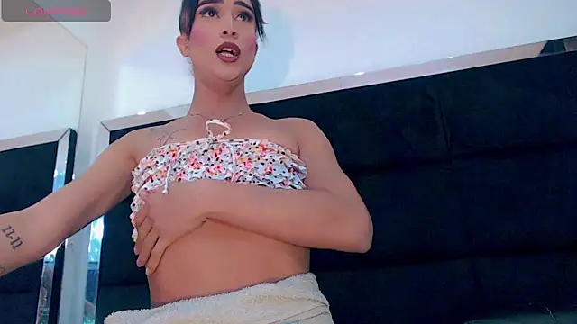 PriscilaRainbow online show from April 2026 12:48:01 AM