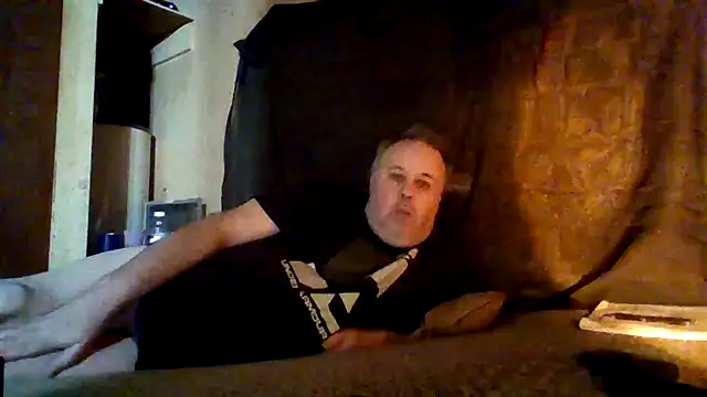 Nightshade7712 online show from November 2025 06:52:02 PM