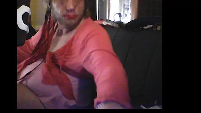 Snapshot of Family666Zombie chatting on May 2026 12:18:01 AM Family666Zombie online show from May 2026 12:18:01 AM