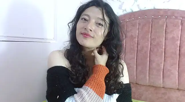 Snapshot of lunazulsj chatting on January 2025 05:33:02 PM lunazulsj online show from January 2025 05:33:02 PM