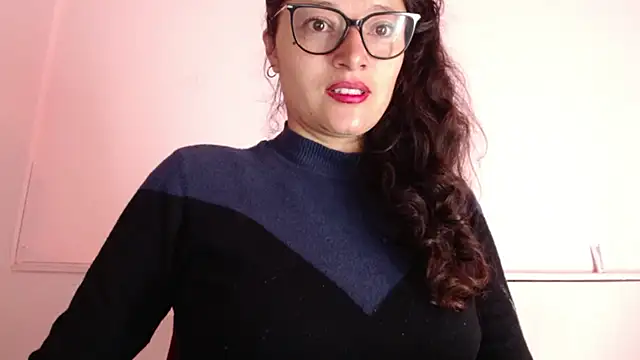 Snapshot of lunazulsj chatting on February 2025 12:23:02 PM lunazulsj online show from February 2025 12:23:02 PM