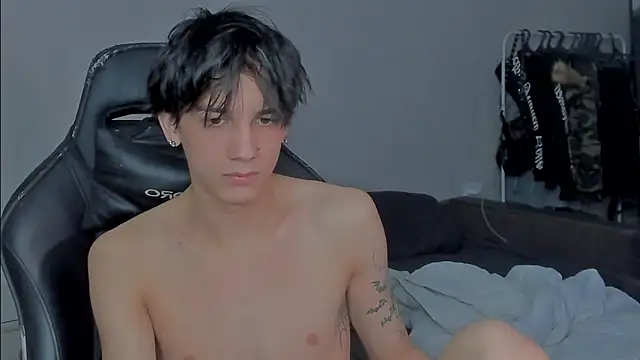 Snapshot of MarkBrowniii chatting on January 2025 08:55:01 PM MarkBrowniii online show from January 2025 08:55:01 PM