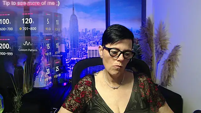 Snapshot of ninarandmann chatting on July 2026 04:10:02 PM ninarandmann online show from July 2026 04:10:02 PM