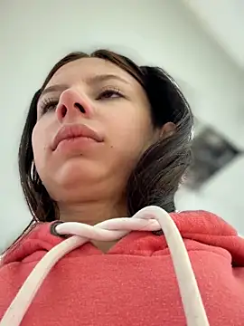 Bonniepark online show from October 2025 12:42:02 PM