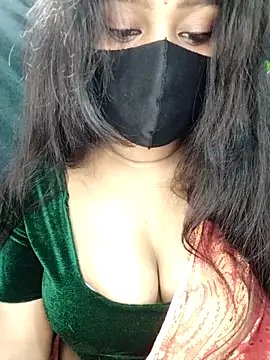 Idhika Paul online show from November 2025 08:25:02 AM