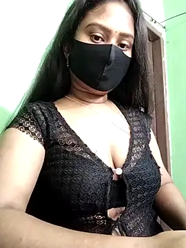 Idhika Paul online show from February 2026 11:36:01 AM