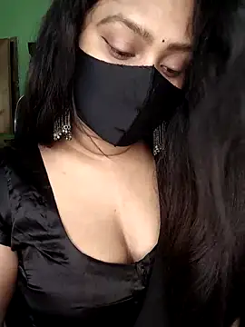 Idhika Paul online show from April 2026 03:26:02 AM