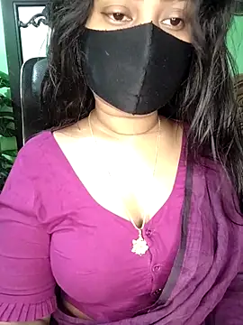 Idhika Paul online show from April 2026 03:49:01 PM