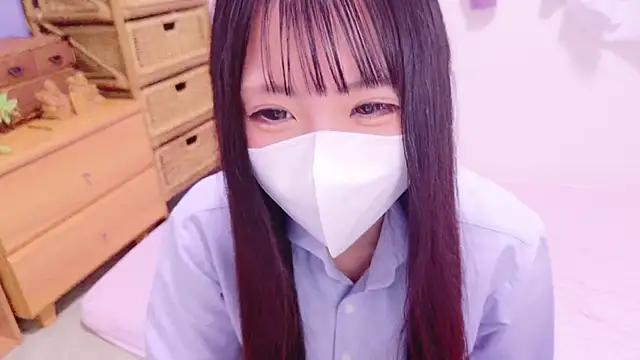 Snapshot of tsumugi_h chatting on December 2024 06:25:02 AM tsumugi h online show from December 2024 06:25:02 AM