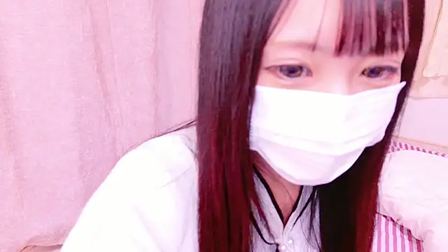 Snapshot of tsumugi_h chatting on January 2025 06:35:02 AM tsumugi h online show from January 2025 06:35:02 AM