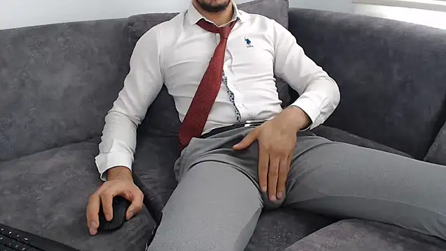 Naughtb0y online show from July 2026 11:58:02 AM