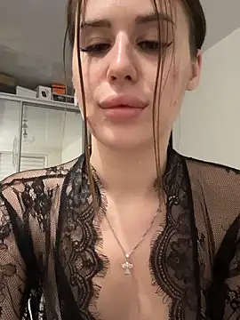 Milkissss online show from March 2026 04:43:01 PM