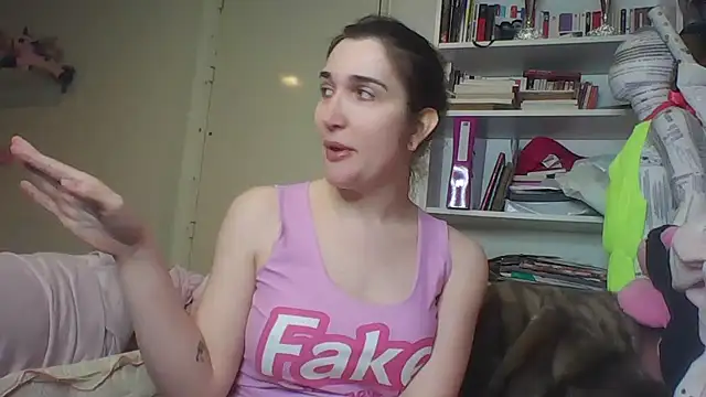 Icy  Diamond online show from November 2025 04:38:01 PM