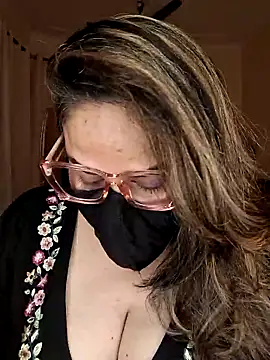 SEXY-Sardarni online show from February 2025 03:05:01 PM