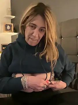 blondebitch2 online show from January 2025 06:14:01 PM