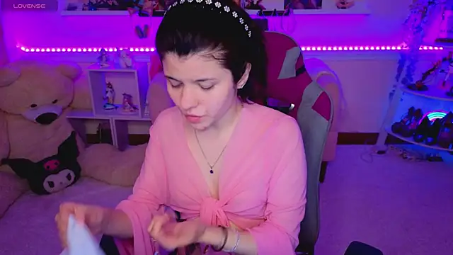 Snapshot of Katya_Zaitseva chatting on April 2026 12:18:02 PM Katya Zaitseva online show from April 2026 12:18:02 PM