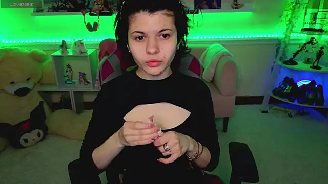 Snapshot of Katya_Zaitseva chatting on April 2026 12:30:01 PM Katya Zaitseva online show from April 2026 12:30:01 PM