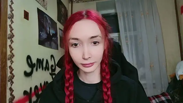 Snapshot of Roxy_Silver chatting on June 2026 09:19:01 PM Roxy Silver online show from June 2026 09:19:01 PM