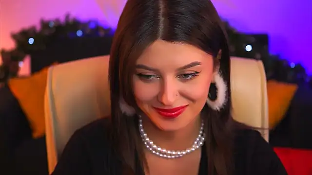 NicoleMun online show from December 2024 07:28:02 PM