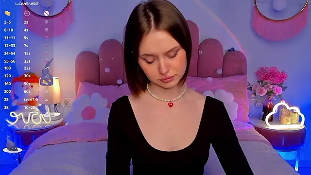 Snapshot of MaryLew chatting on February 2026 06:41:02 AM MaryLew online show from February 2026 06:41:02 AM