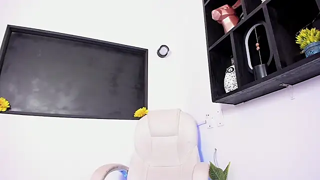 xenia golden online show from March 2026 08:27:02 PM