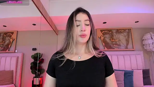  AlejaCruz  online show from July 2026 07:42:02 PM