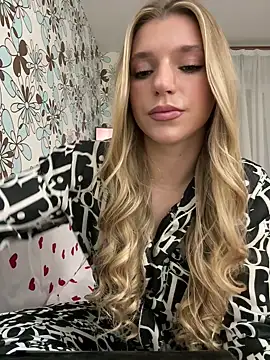 Snapshot of adel_secret chatting on May 2026 08:06:02 PM adel secret online show from May 2026 08:06:02 PM