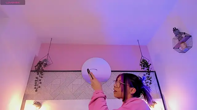 Violetta Nur online show from October 2025 11:27:01 PM