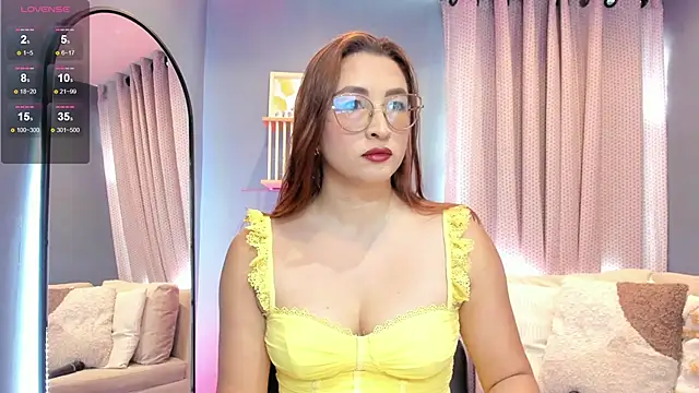  LaraMom  online show from June 2026 07:36:01 PM