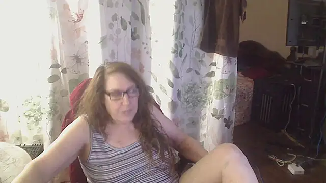Snapshot of Ireallysquirt chatting on June 2026 05:12:01 AM Ireallysquirt online show from June 2026 05:12:01 AM