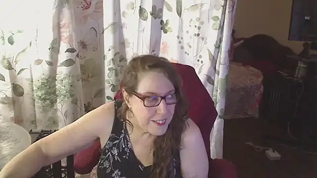 Snapshot of Ireallysquirt chatting on July 2026 01:55:02 AM Ireallysquirt online show from July 2026 01:55:02 AM