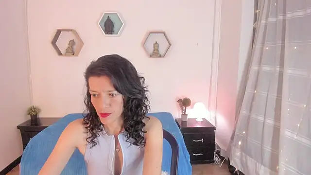 Snapshot of Paloma_victory chatting on January 2025 11:17:02 PM Paloma victory online show from January 2025 11:17:02 PM