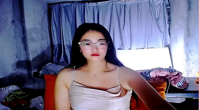 Floor oo online show from March 2025 10:32:02 PM