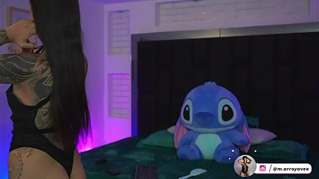 Snapshot of Marianamonroe_ chatting on June 2026 11:55:01 AM Marianamonroe online show from June 2026 11:55:01 AM