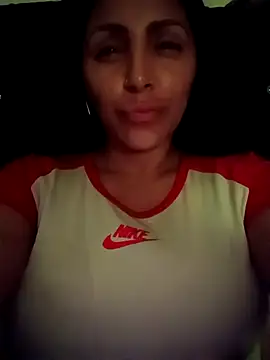 tiffani  love online show from September 2025 02:13:02 AM