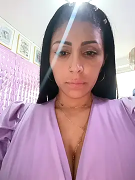 tiffani  love online show from February 2026 09:57:01 PM