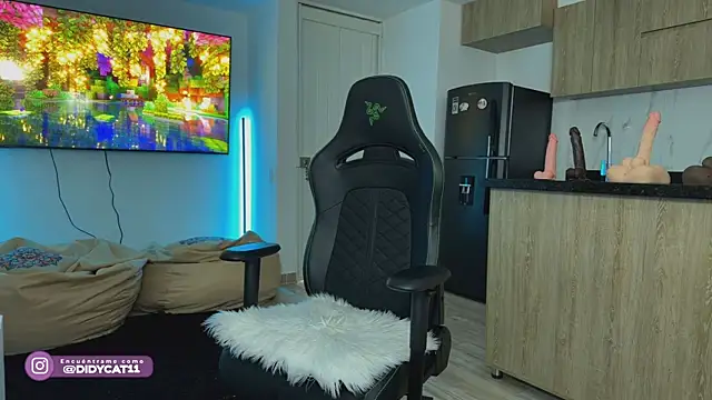 MarianaBranzz online show from April 2026 01:47:02 PM